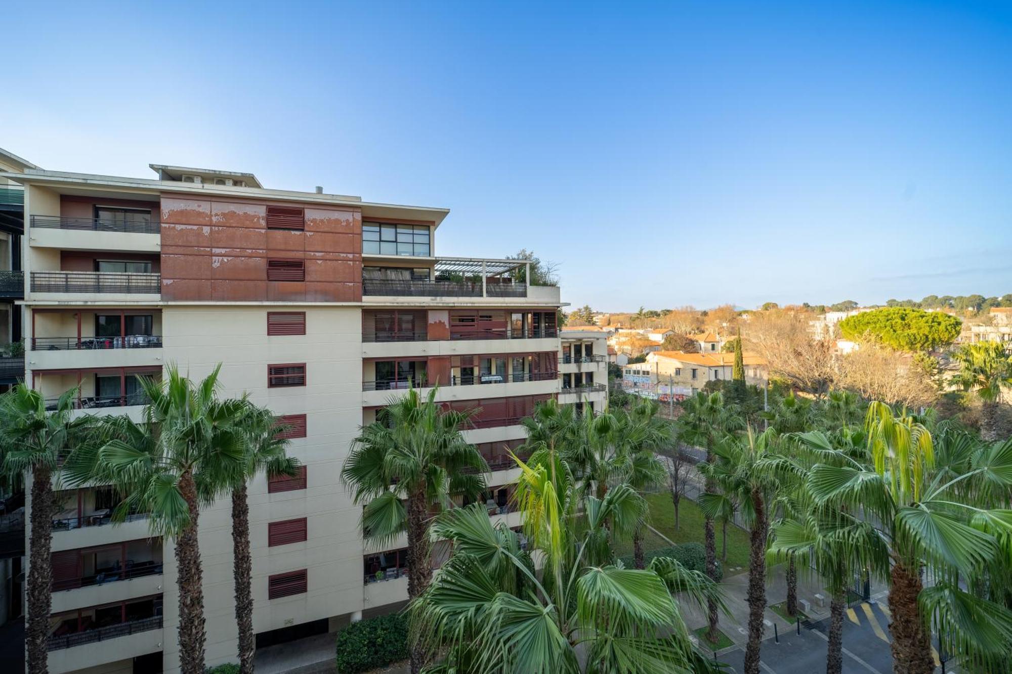 Le Dory - Appartement Centre Ville Avec Terrasse, Parking & Wifi Montpellier Exterior photo